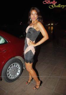 Sameera Reddy feet photo thumbnail