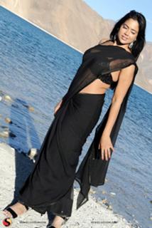 Sameera Reddy feet photo thumbnail