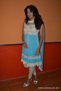 Sameera Reddy feet photo thumbnail