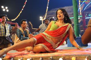 Sameera Reddy feet photo thumbnail
