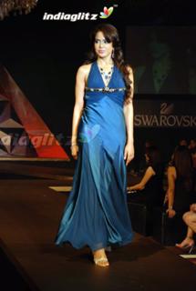 Sameera Reddy feet photo thumbnail