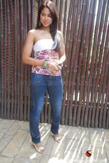 Sameera Reddy feet photo thumbnail