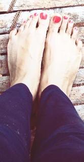 Sameera Reddy feet photo thumbnail