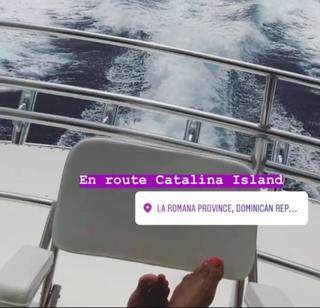 Sameera Reddy feet photo thumbnail