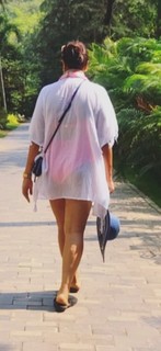 Sameera Reddy feet photo thumbnail