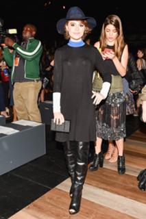 Sami Gayle feet photo thumbnail