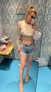 Sami Gayle feet photo thumbnail