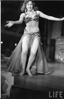 Samia Gamal feet photo 2
