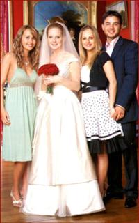 Samia Longchambon feet photo thumbnail