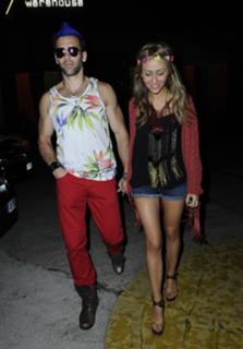 Samia Longchambon feet photo thumbnail