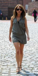 Samia Longchambon feet photo thumbnail