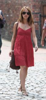 Samia Longchambon feet photo thumbnail