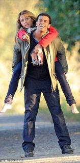 Samia Longchambon feet photo thumbnail