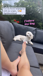 Samia Longchambon feet photo thumbnail