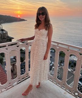 Samia Longchambon feet photo thumbnail