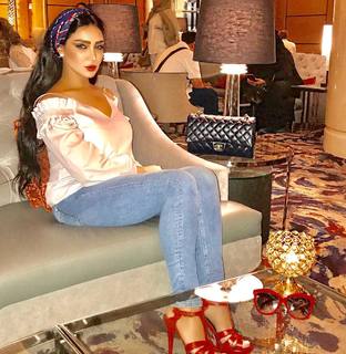 Samia Trabelsi feet photo 13