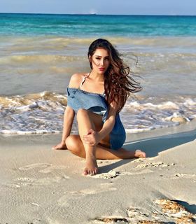 Samia Trabelsi feet photo 19