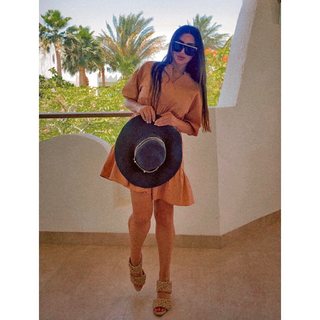 Samia Trabelsi feet photo 17
