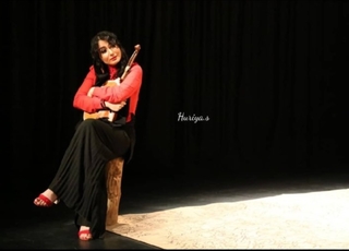 Samira Hassanpour feet photo 8