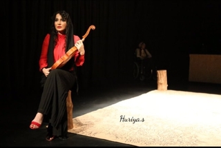 Samira Hassanpour feet photo 7