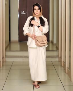 Samira Hassanpour feet photo 4