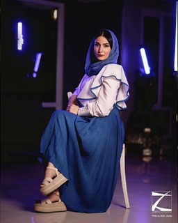 Samira Hassanpour feet photo 19