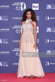 Samira Lui feet photo thumbnail