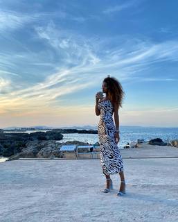 Samira Lui feet photo thumbnail