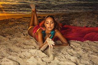 Samira Lui feet photo thumbnail