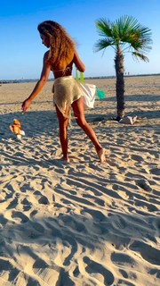 Samira Lui feet photo thumbnail