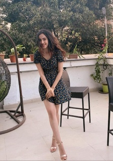 Samreen Kaur feet photo 9