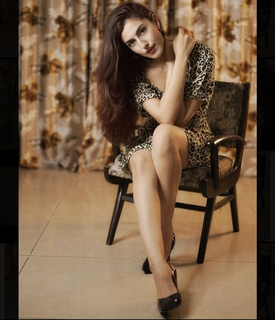 Samreen Kaur feet photo 3
