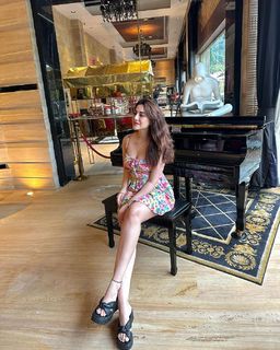 Samreen Kaur feet photo 17