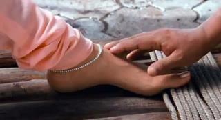 Samvrutha Sunil feet photo 16
