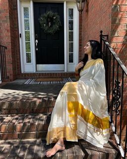 Samvrutha Sunil feet photo 13