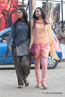 Samvrutha Sunil feet photo 10