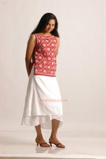 Samvrutha Sunil feet photo 20