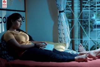 Samyuktha Menon feet photo thumbnail