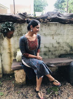 Samyuktha Menon feet photo thumbnail
