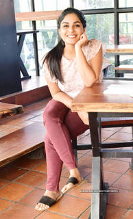 Samyuktha Menon feet photo thumbnail