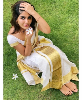 Samyuktha Menon feet photo thumbnail