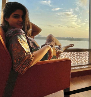 Samyuktha Menon feet photo thumbnail
