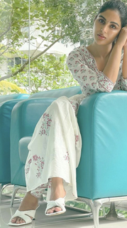 Samyuktha Menon feet photo thumbnail