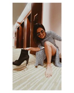 Samyuktha Menon feet photo thumbnail