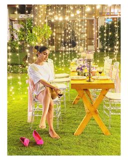 Samyuktha Menon feet photo thumbnail