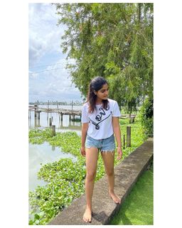 Samyuktha Menon feet photo thumbnail