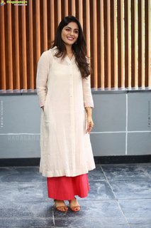 Samyuktha Menon feet photo thumbnail