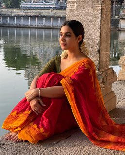 Samyuktha Menon feet photo thumbnail