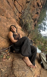 Samyuktha Menon feet photo thumbnail