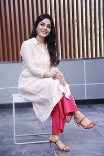 Samyuktha Menon feet photo thumbnail